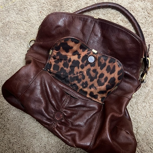 B. Makowsky Brown Leather Shoulder Bag Tote Purse - Picture 9 of 15